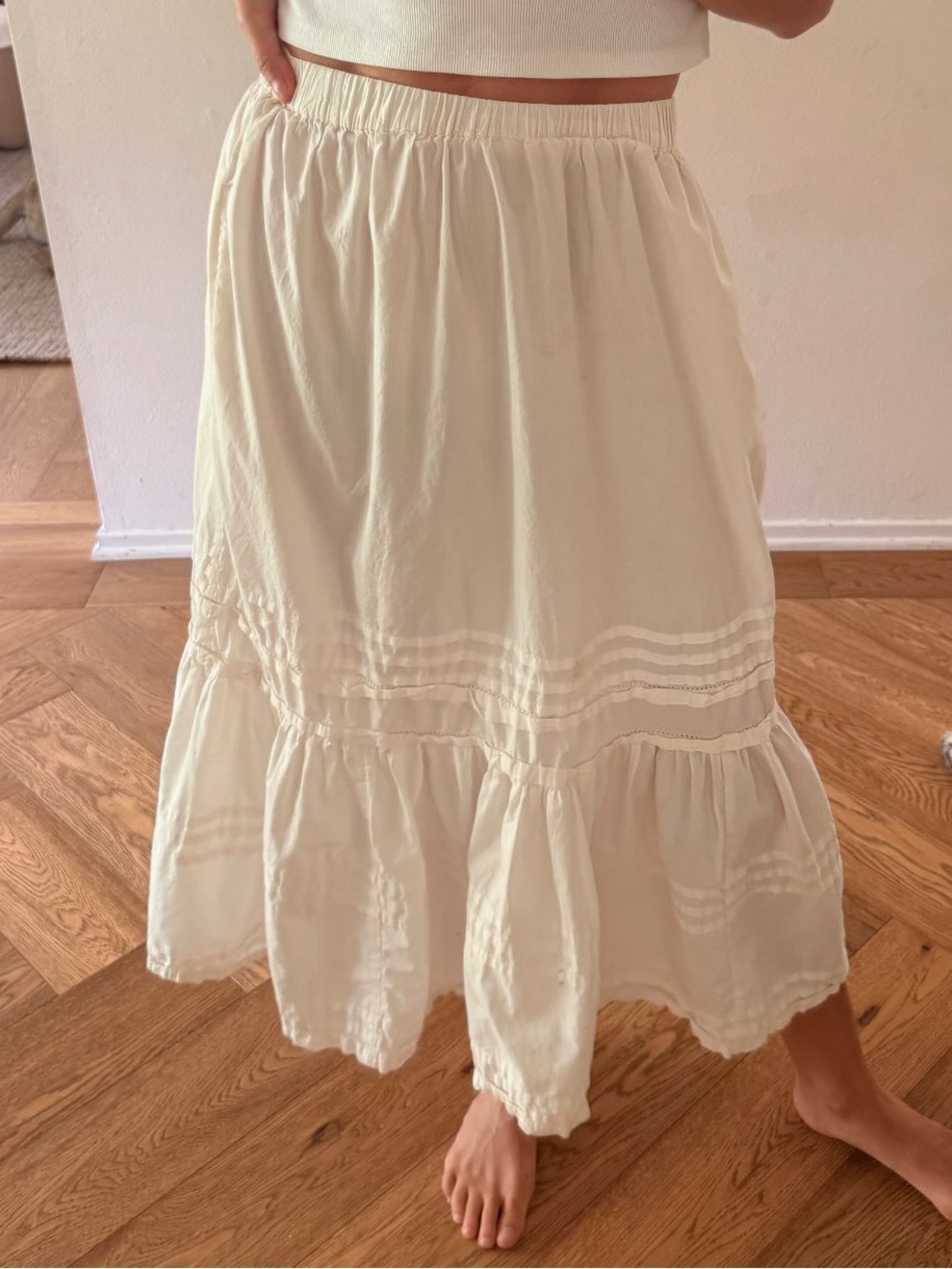 Christy Dawn Cream skirt small excellent condition